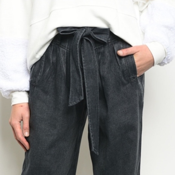 Very J Denim - Very J Wide Leg High Paper Bag Waist Relaxed Fit Black Jeans Size Sm Md & Lg NWT